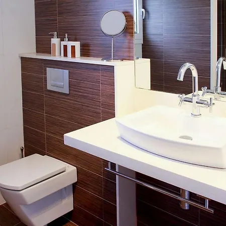 De La Brisa - Four Bedroom Sleeps 10 With Spectacular Sea Views 손 보우