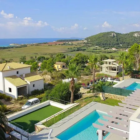 De La Brisa - Four Bedroom Sleeps 10 With Spectacular Sea Views *
